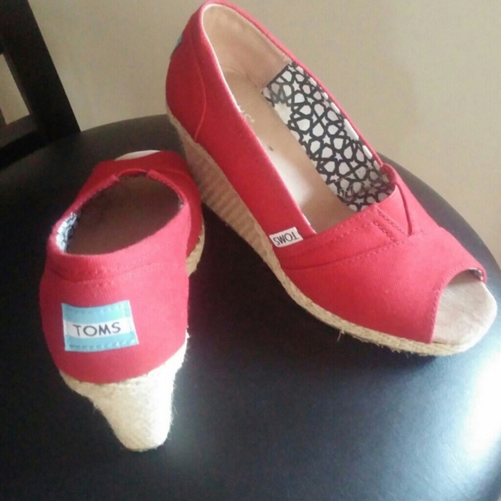 Toms Cherry Red Wedges 5.5